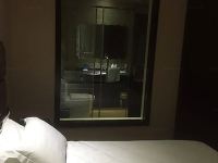 本溪巴里岛国际酒店 - 商旅大床房