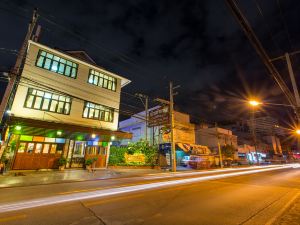 Chiang Mai Waroros Boutique Hotel