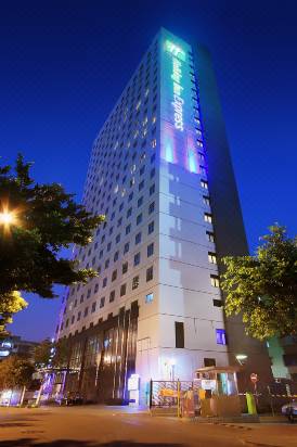 Holiday Inn Express Shenzhen Luohu Shenzhen Updated 2021 Price Reviews Trip Com