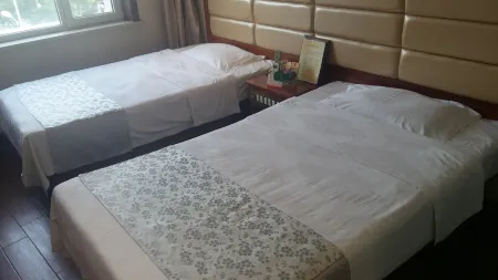 Shell Hotel (Linfen Hongtong Central Plaza) Отели рядом с достопримечательностью «Hongtong Central Square»