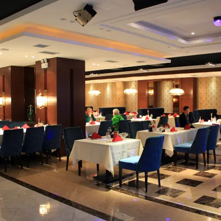 Huilong Business Hotel