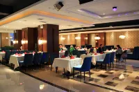 Huilong Business Hotel