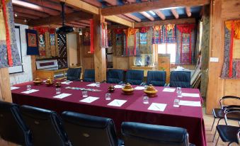 Arro Khampa Shangri-La(DorKharZong Old Town)