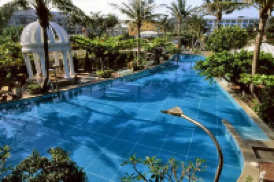 The Swanlake Villa Resort Hotel