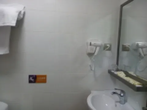 He Long Hotel