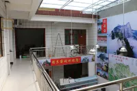 Penglai Inn Mount Hua - 2 ดาว