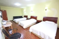Dexin Homestay (Chengdu Luomashi Subway Station)