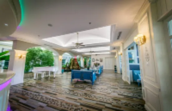 秦皇島海天一色酒店（西港花園店）