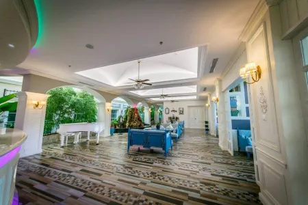 Haitian Yise Hotel (XiGangHuaYuan) Отели рядом с достопримечательностью «Qinhuang Botanical Garden»