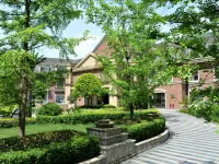 Dujiang Neihongkou Green Mountain View Hot Spring Hotel Hotels near Luojia Millstone