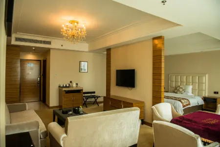 Jardine International Hotel