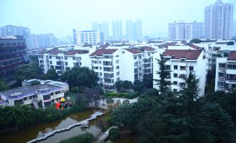 Qianyu Travel Apartment Hotel (Yipin Tianxia)