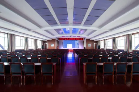 Xinglong Hotel Отели рядом со станцией Taigu West Railway Station