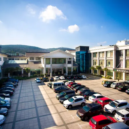 Woods Hotel