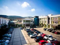 Woods Hotel