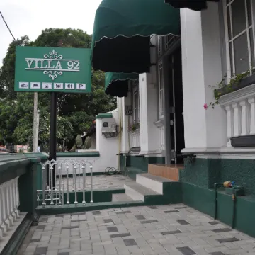 Villa 92 City Stay Hotel dekat Stasiun Kereta Kandy