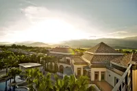 Papago International Resort - Bjergudsigt