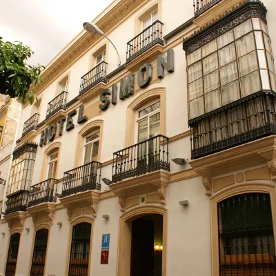 Hotel Simon Hotels near Catedral de Sevilla
