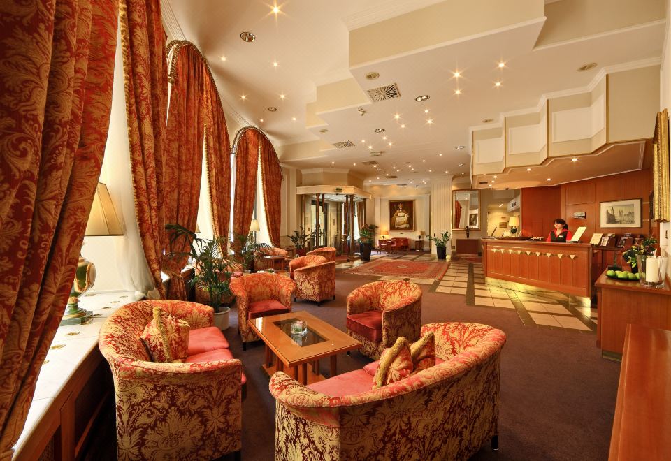 5. 그랜드 호텔 보..