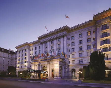 Fairmont San Francisco Отели рядом с достопримечательностью «Форт-Пойнт»