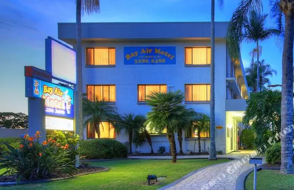 克利夫蘭海灣航空汽車旅館