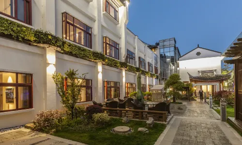 Chengshang Shijia Hotel