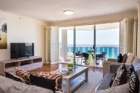 Oscar on Main Beach Resort Hotels in Main Beach