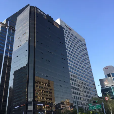 Hotel Noblesse, Yeoksam Отели рядом с достопримечательностью «Sinnonhyeon Station»