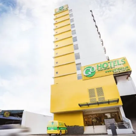 Go Hotels Manila Airport Road Отели рядом с достопримечательностью «Gabriel "Flash" Elorde Museum»