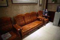 Liuzhou Junxiang Inn (Kanghua Branch)