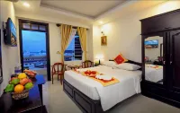 Full House Hotel