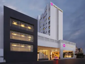 瓦多達拉蘇亞宮殿美爵飯店