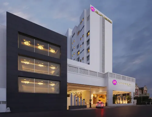 Grand Mercure Vadodara Surya Palace Hotels in Vadodara