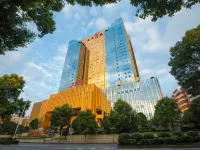 โรงแรมรอแยลทาวเวอร์ โรงแรมในเฉินโจว
