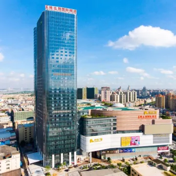 Vienna International Hotel (Zhongshan Old Town Huayi Plaza) Hotels near Guzhen Town