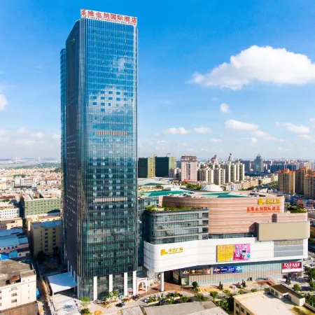 Vienna International Hotel (Zhongshan Old Town Huayi Plaza)