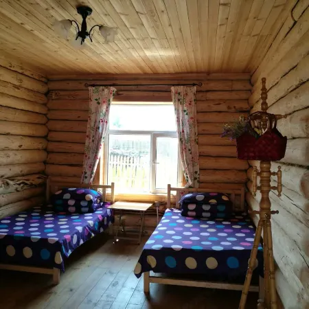 Ergunen and Frakimir Family Hotel