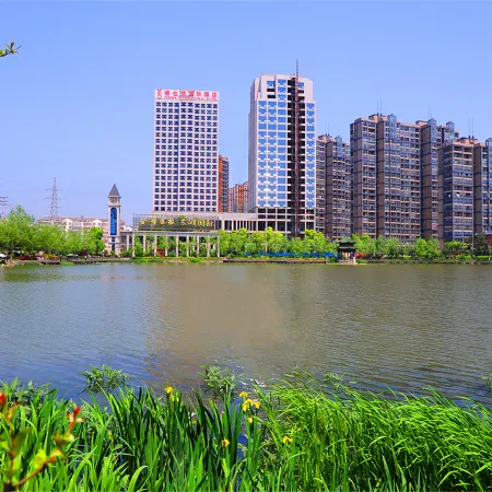 Vienna International Hotel (Tianmen Wanda Plaza Donghu Branch)