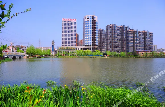 維也納國際酒店（天門萬達廣場東湖店）