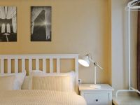 武汉M加艺术创意公寓 - 白色恋人大床房