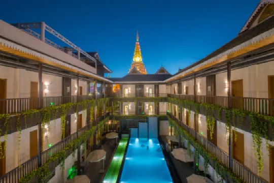 Tadong 36 Jian Holiday Hotel Hotels near The Great Pagoda Temple of Jinghong