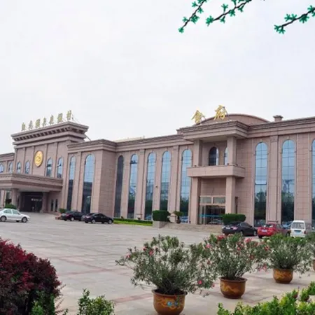 Kaiyuan Hot Spring Resort