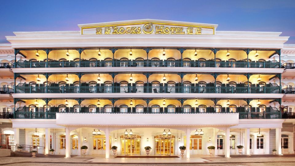 Rocks Hotel