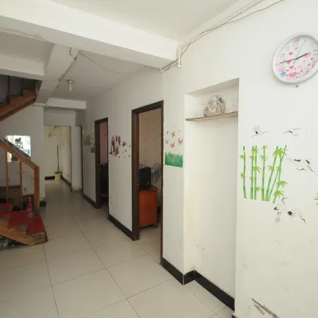 HEFUICHENGUANGLUGUAN