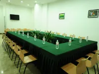 Zhongzhou Express Hotel Hotels in Minquan