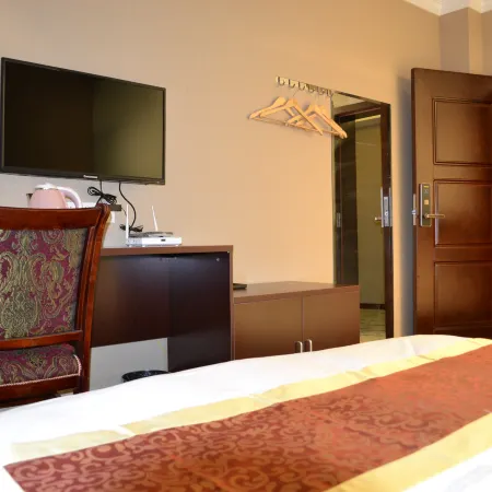 Sanbao Ruixiang Business Hotel