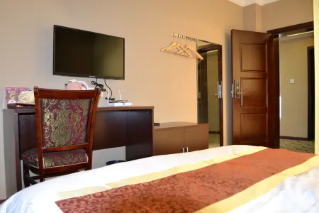 Sanbao Ruixiang Business Hotel