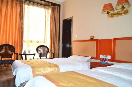 Luojiang Huamaote Hotel Отели рядом с достопримечательностью «Sichuan Institute of Technology (Luojiang Campus)»