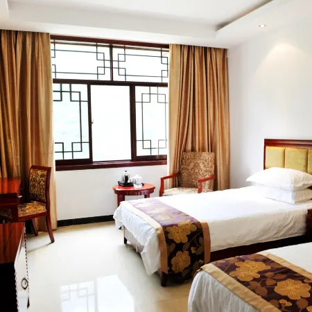 Nanjiang Daxiagu Hotel