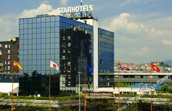 星際克里斯塔羅宮酒店